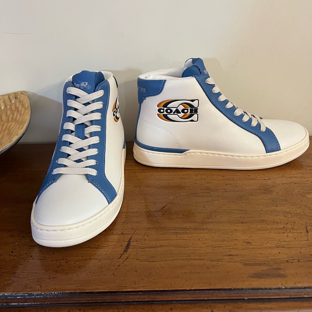 Coach clip leather High chalk sky blue sneaker.